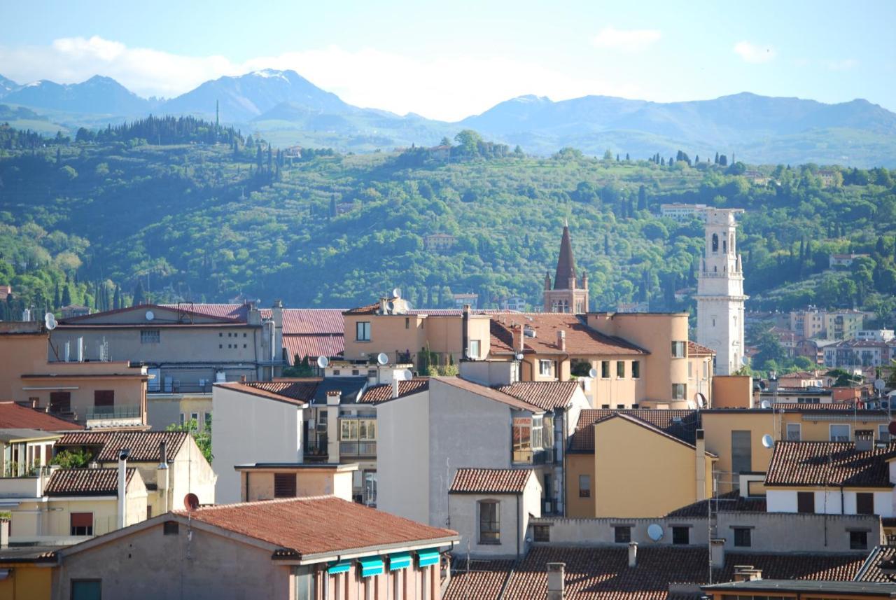 Appartamento La Mansarda Panoramica Verona Esterno foto