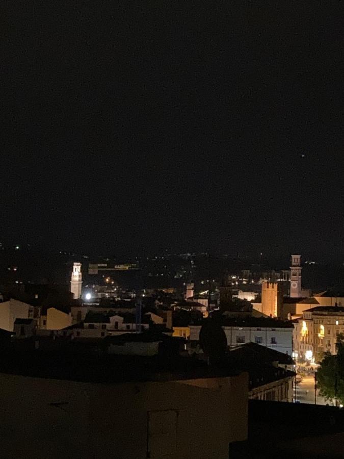 Appartamento La Mansarda Panoramica Verona Esterno foto